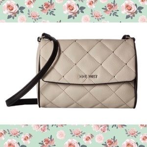 2/60 Nine West Quilted Crossbody Bag in Dove